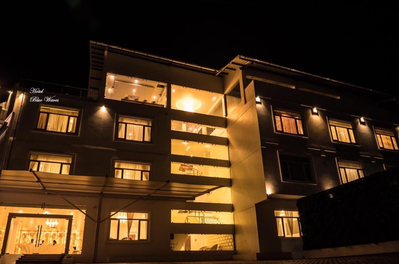 Hotel Blue Waves Jangli Ghāt Exterior foto